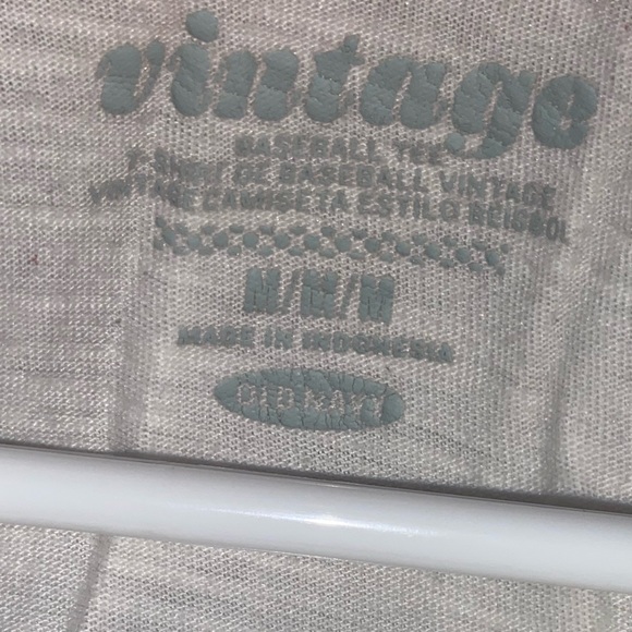 Old Navy Cream Vintage Baseball Tee - Picture 2 of 3